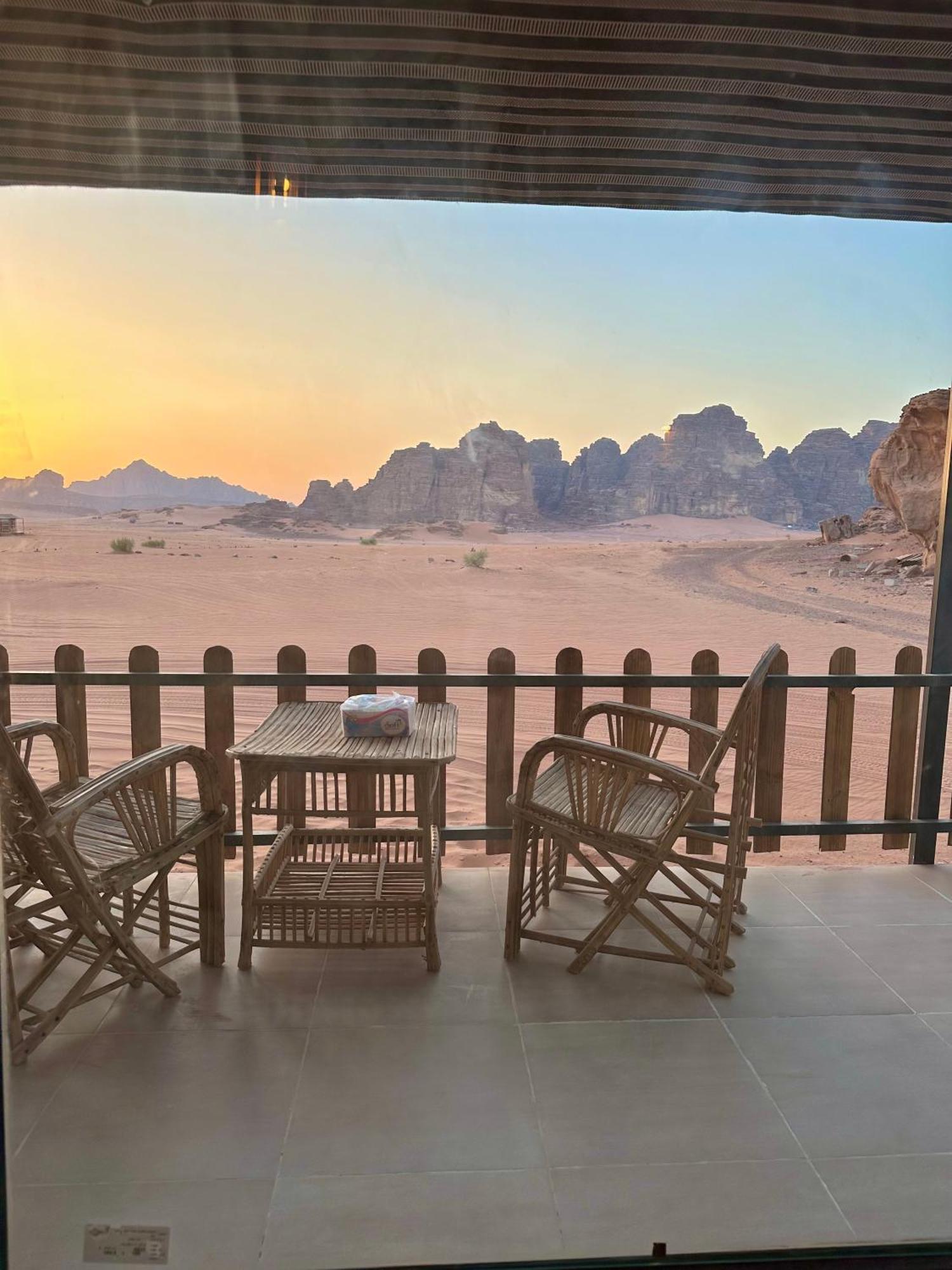 Wadi Rum Magic Camp Eksteriør bilde