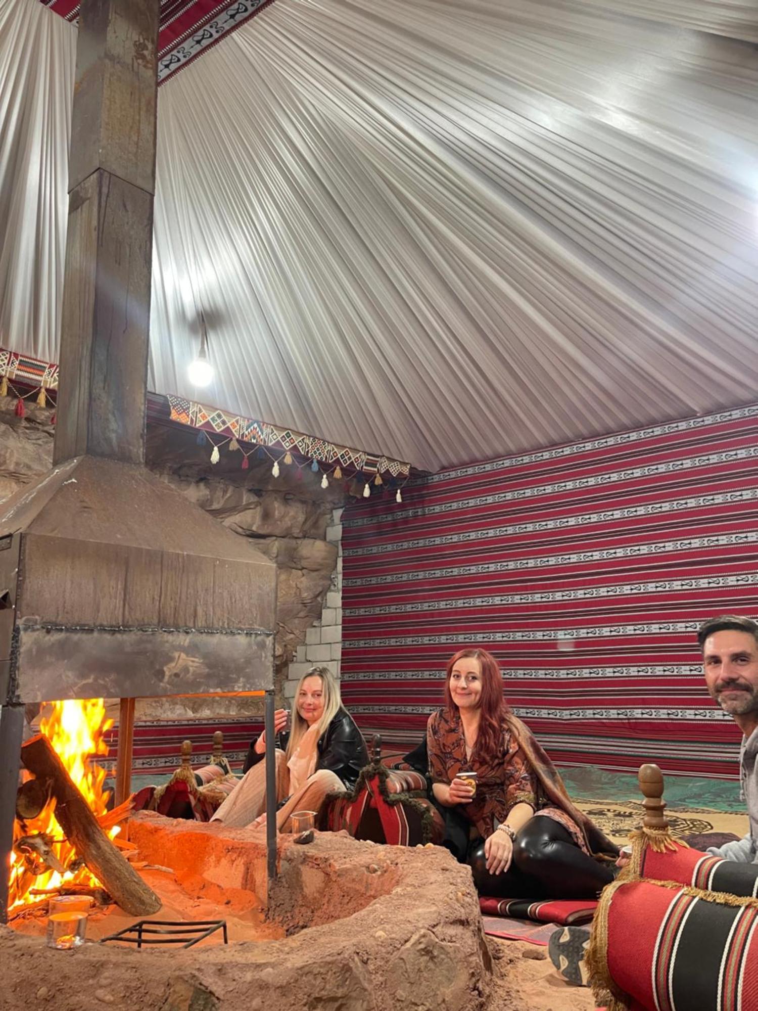 Wadi Rum Magic Camp Eksteriør bilde